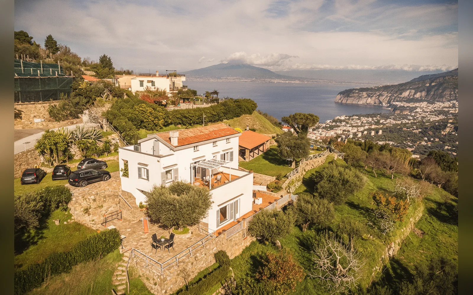 Esterni di VILLA LANTANA, S.Agata sui due Golfi () (Campania) (foto 1)