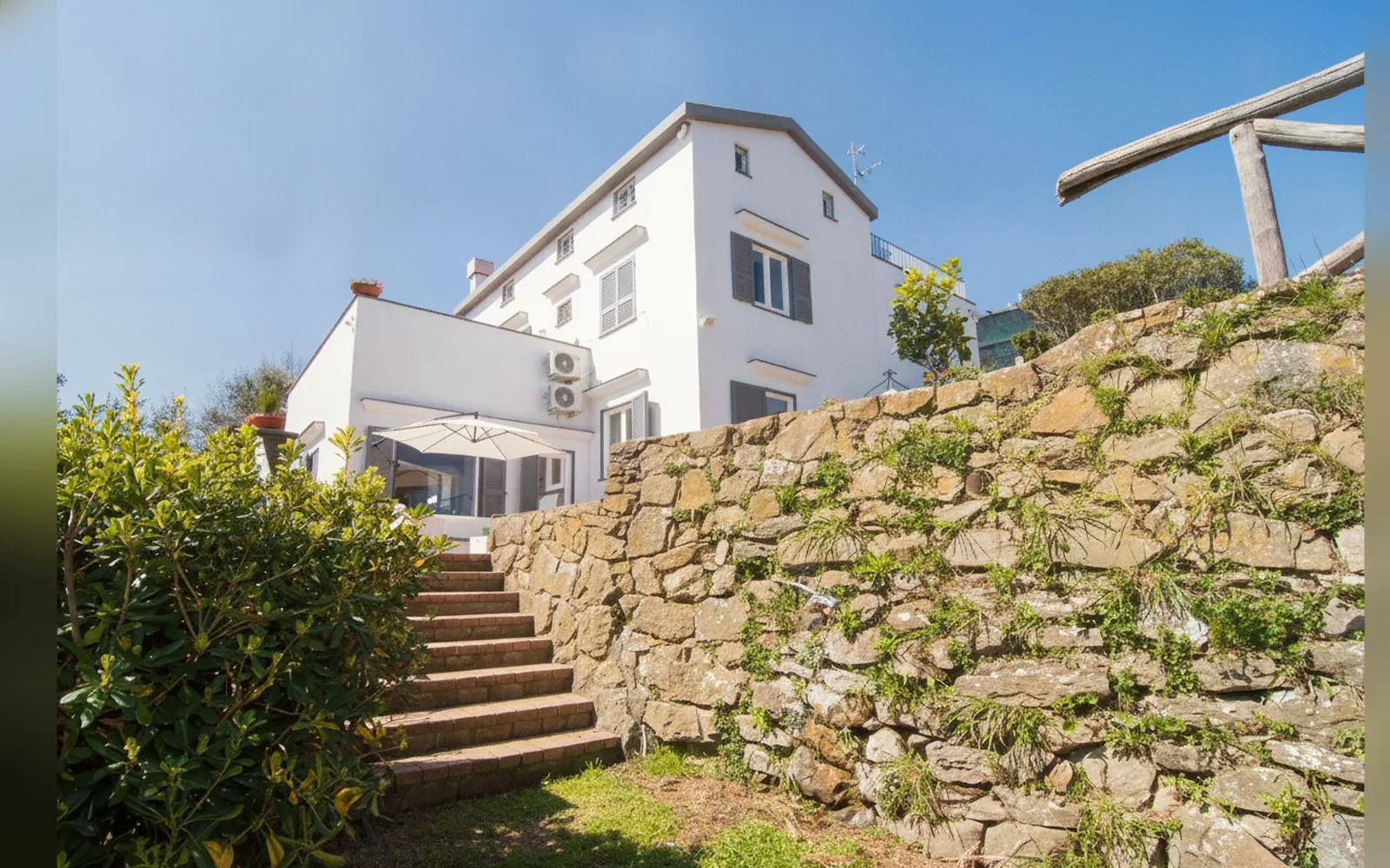 Esterni di VILLA LANTANA, S.Agata sui due Golfi () (Campania) (foto 8)